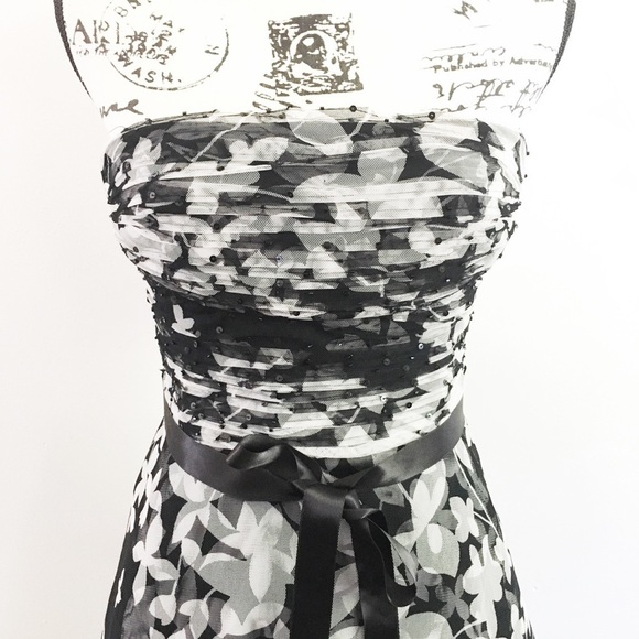 NWT BCBG Strapless Tulle Dress size XS - Picture 2 of 8